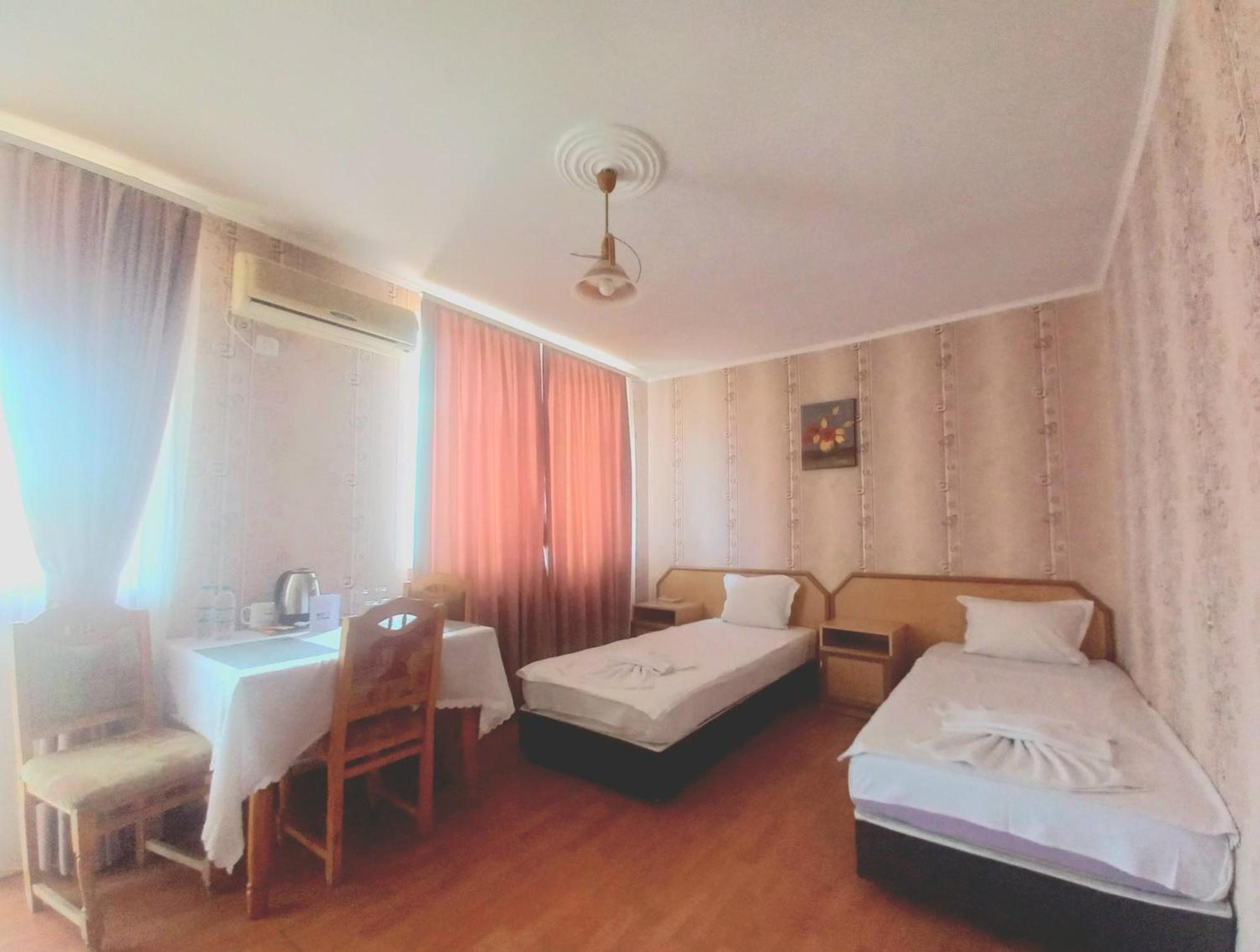 Hotel Kibor Gulubovo  Buitenkant foto