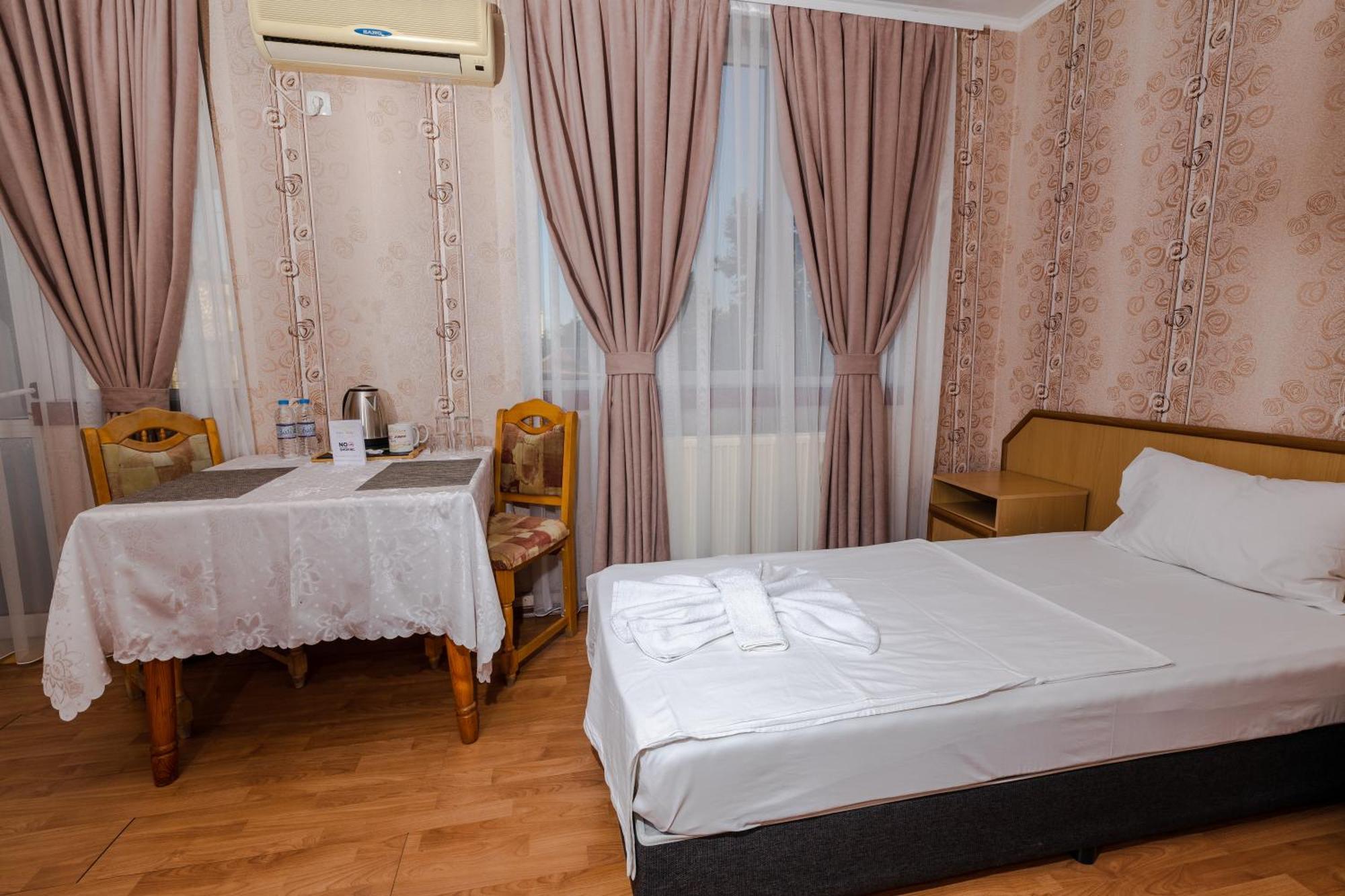 Hotel Kibor Gulubovo  Buitenkant foto