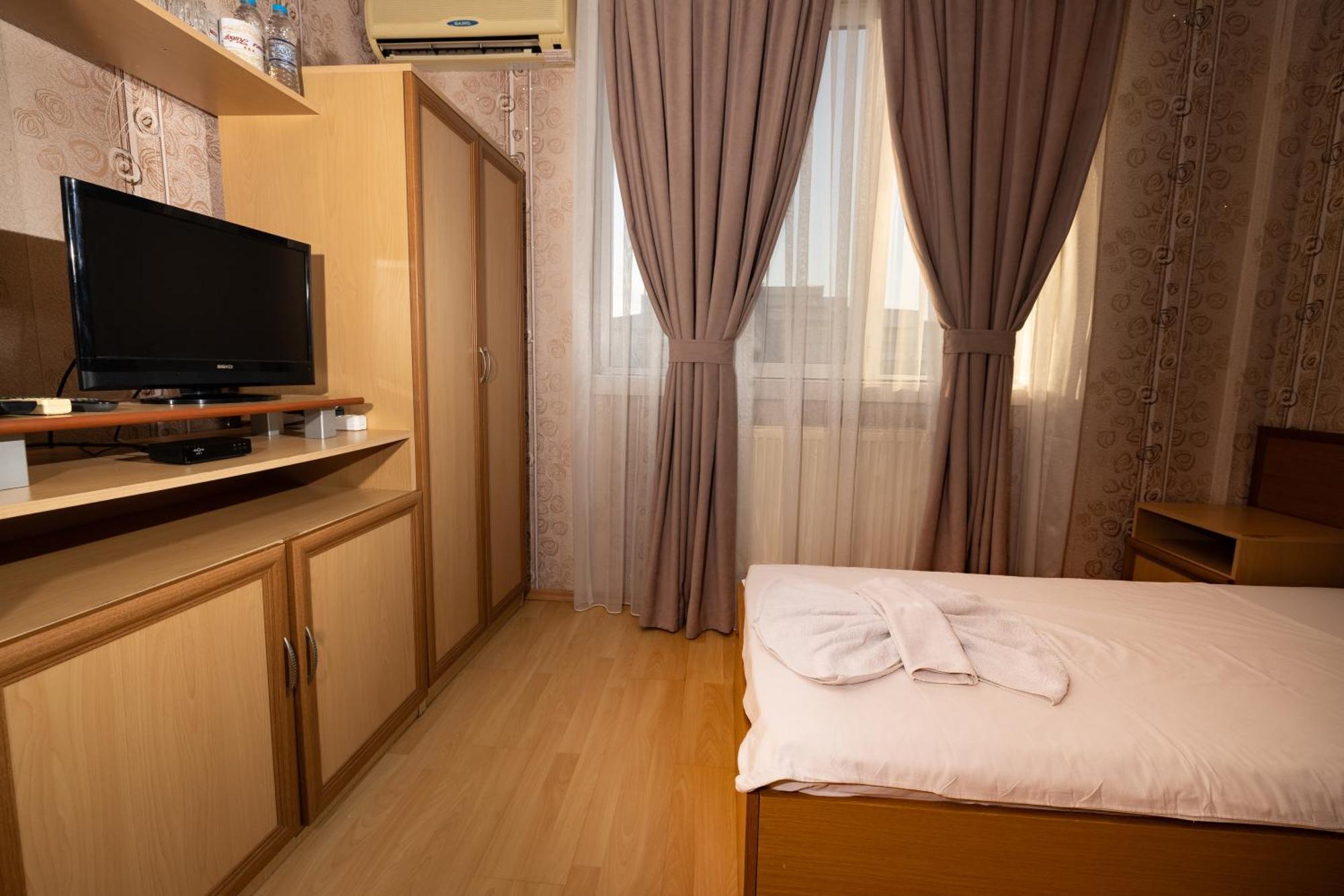 Hotel Kibor Gulubovo  Buitenkant foto