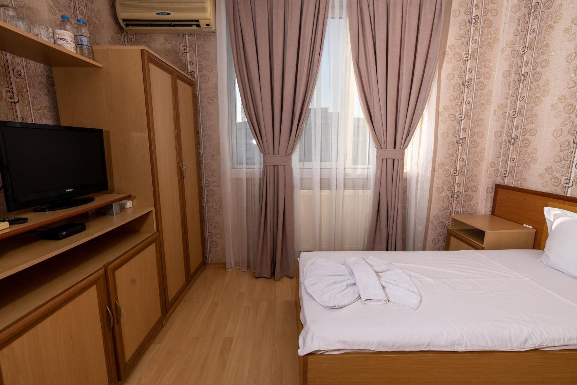 Hotel Kibor Gulubovo  Buitenkant foto