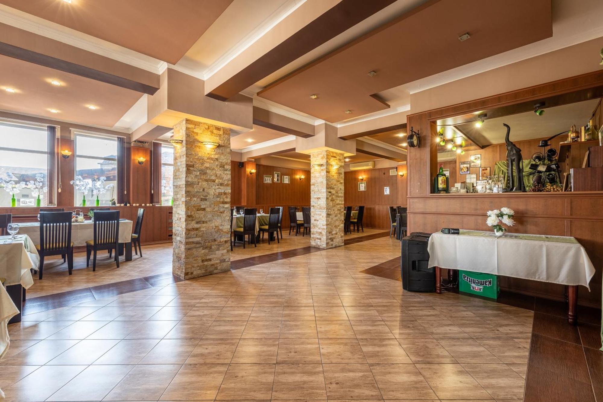 Hotel Kibor Gulubovo  Buitenkant foto