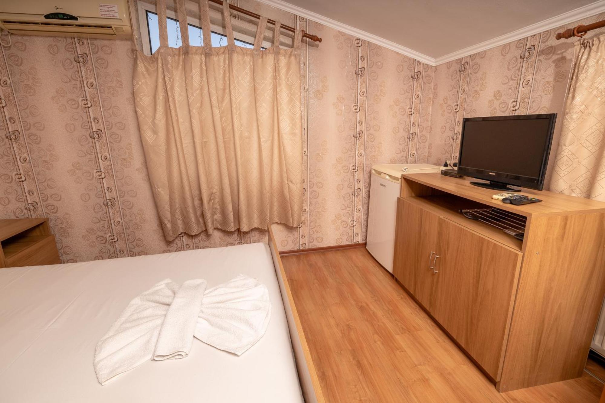Hotel Kibor Gulubovo  Buitenkant foto